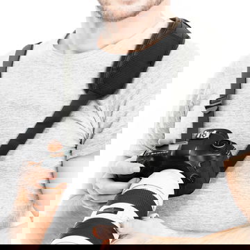 CELLONIC Universal Quick Release DSLR Camera Strap and Shoulder Sling 1/4" - Padded, Comfortable, Adjustable Camera Harness Compatible for Canon, Sony, Nikon, Olympus - Black